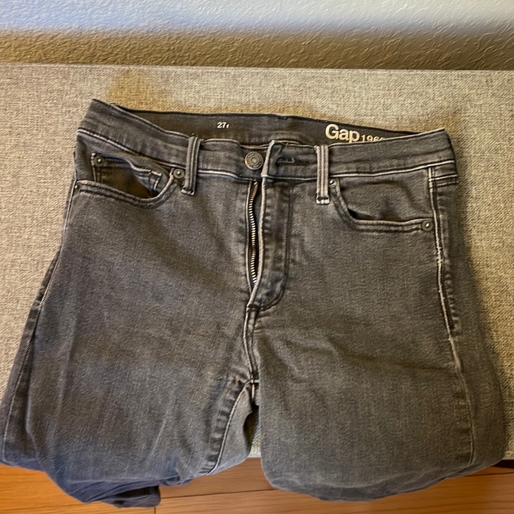 Gap Skinny Frayed Ankle Jeans